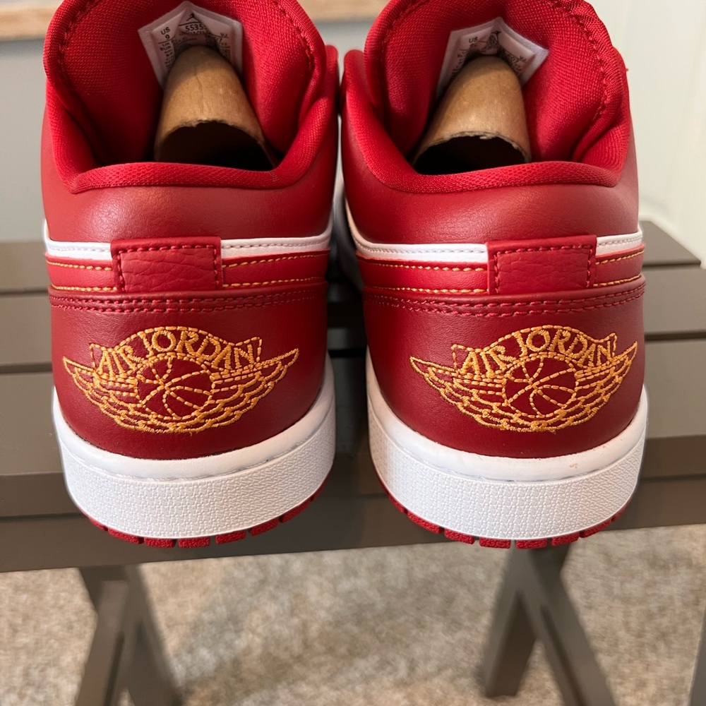 Air Jordan1 Low - Picture 5 of 8
